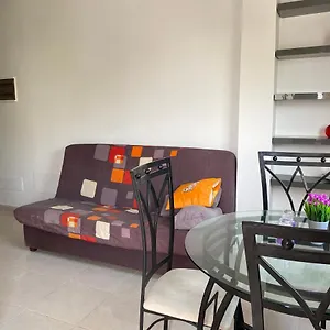 https://seaside-apartment-with-balcony.adeje-hotels.com